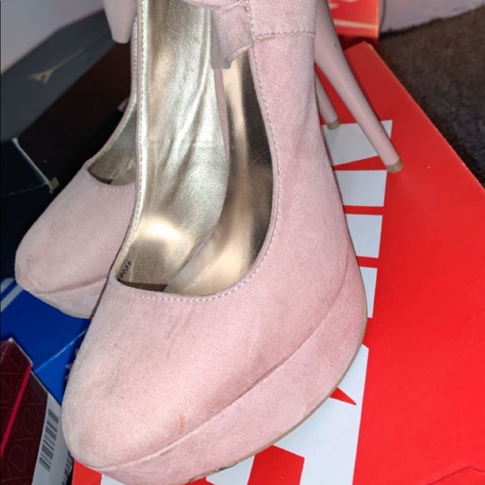 Clean heals - Picture 2 of 3